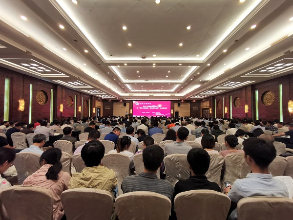 中國(guó)土壤學(xué)會(huì)第十三屆四次理事擴(kuò)大會(huì)議暨“倡導(dǎo)土壤健康，堅(jiān)持綠色發(fā)展”學(xué)術(shù)研討會(huì)在南昌順利召開(kāi)